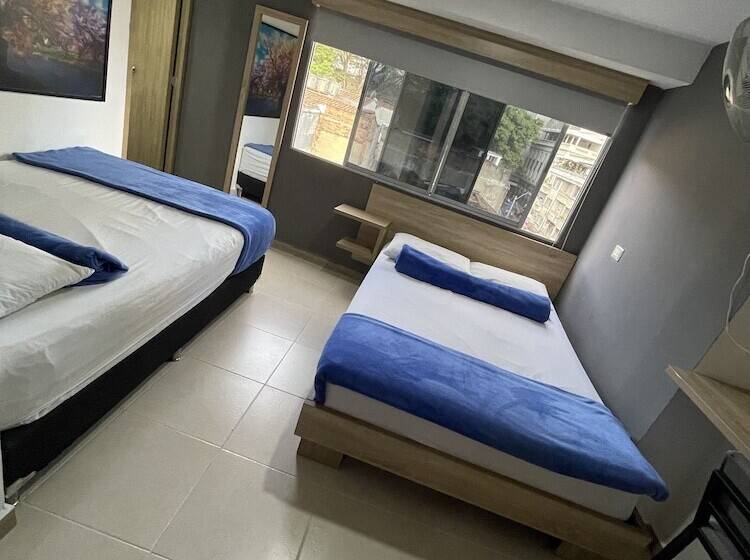 豪华房间, Medellin Central