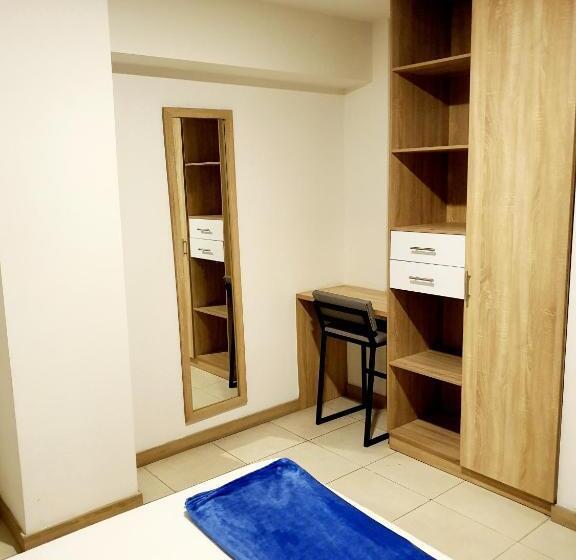 豪华房间, Medellin Central