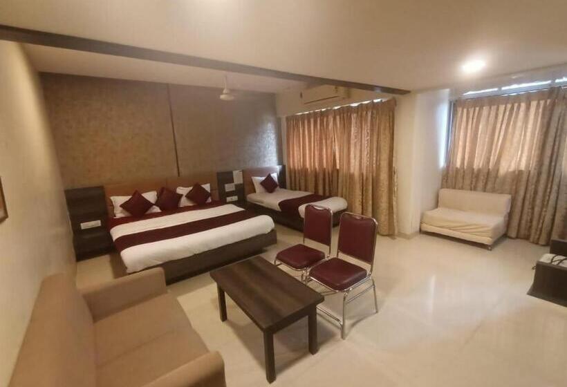 جناح إدارى, Sharada International