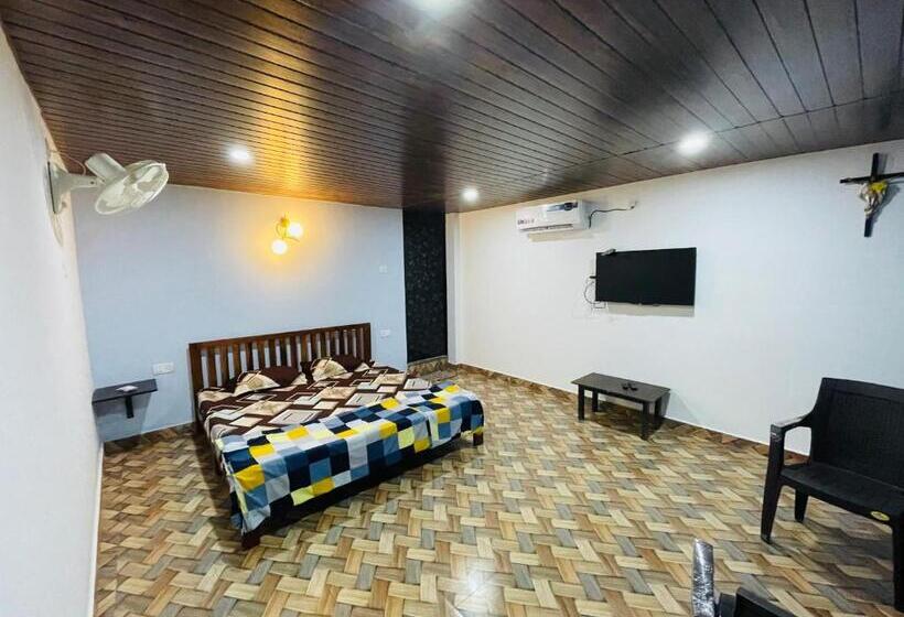 اتاق استاندارد با تراس, Blue Waves Guest House