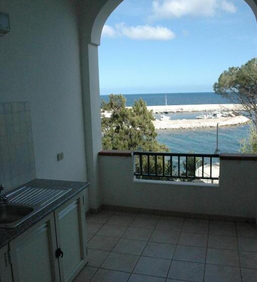 آپارتمان 2 خوابه با چشمانداز دریا, Acacia Appartamenti