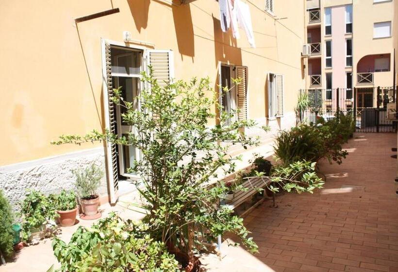 스탠다드 룸 공동 욕실, Davi