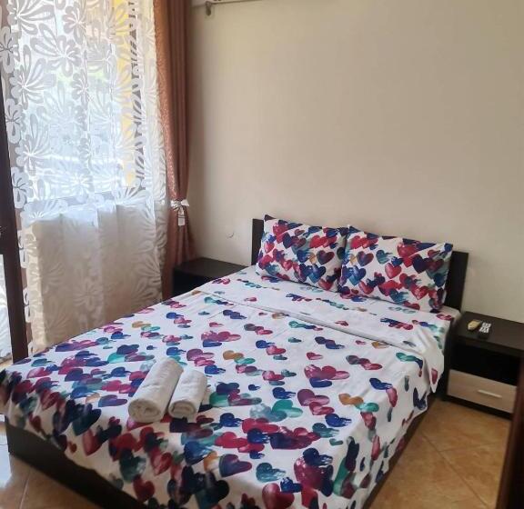 基本间, виктория созопол