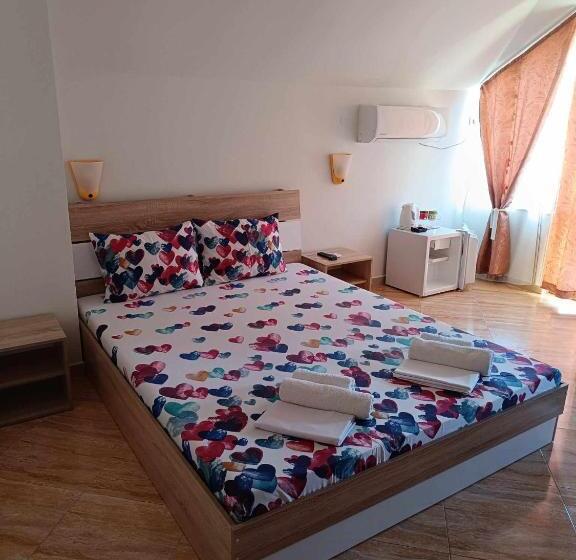 标准间带阳台, виктория созопол