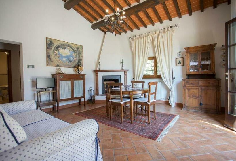 침실 2개 아파트, La Renaia