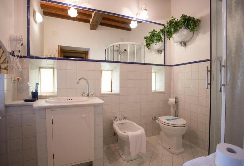 침실 1개 테라스 아파트, La Renaia