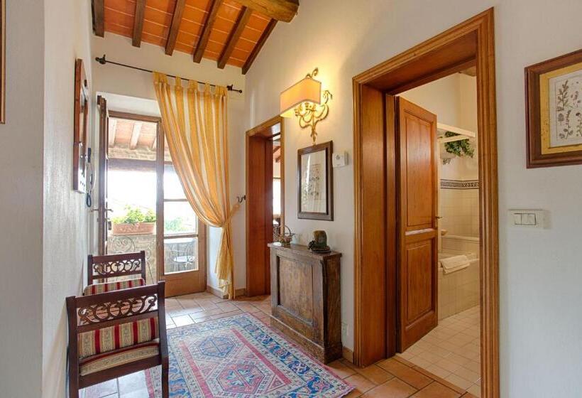 침실 1개 테라스 아파트, La Renaia