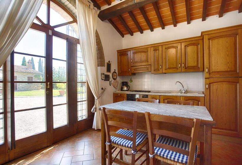 침실 2개 아파트, La Renaia