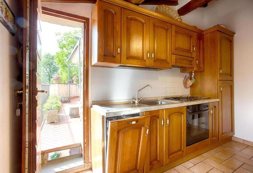 침실 1개 테라스 아파트, La Renaia