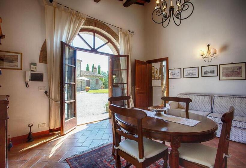 침실 2개 아파트, La Renaia