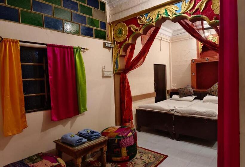 اتاق اکونومی, Sadar Haveli Heritage