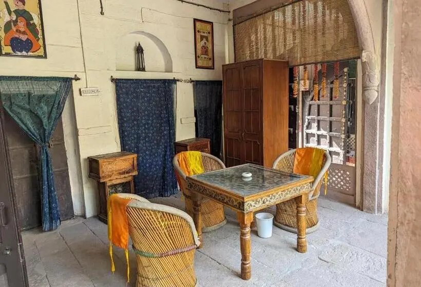 Deluxe-huone, Sadar Haveli Heritage