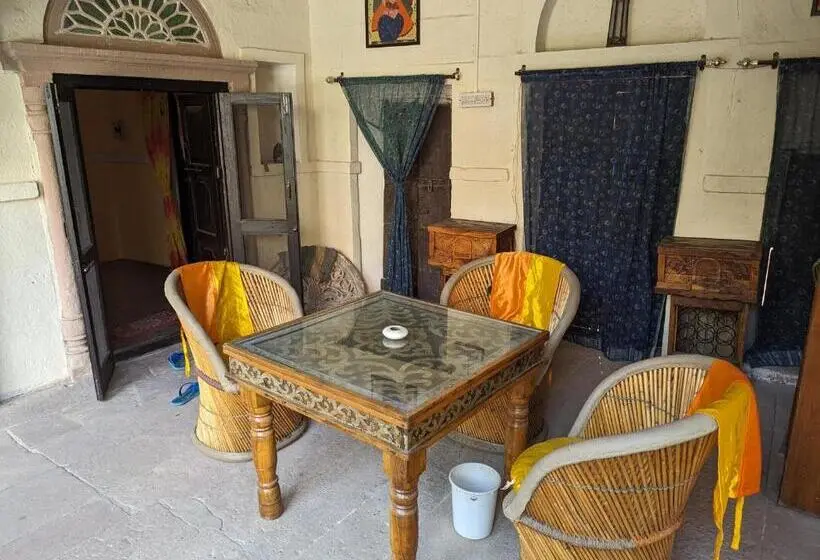 Deluxe-huone, Sadar Haveli Heritage