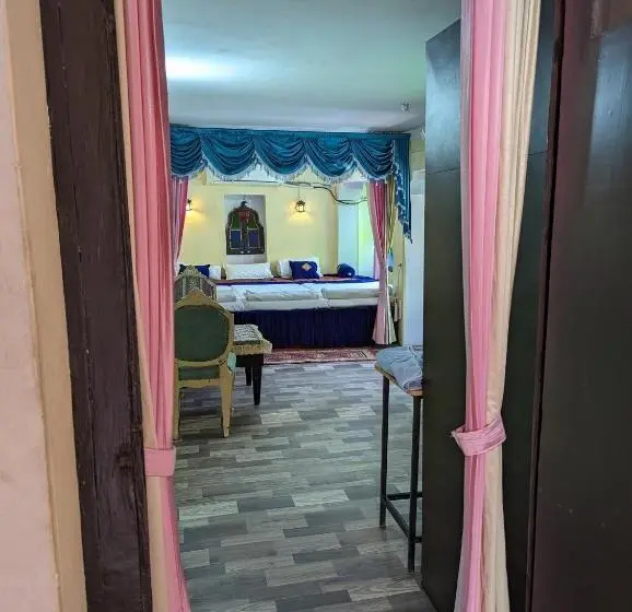 Perhehuone, Sadar Haveli Heritage