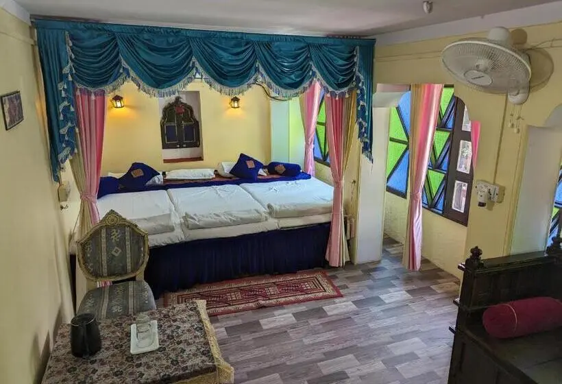 Perhehuone, Sadar Haveli Heritage