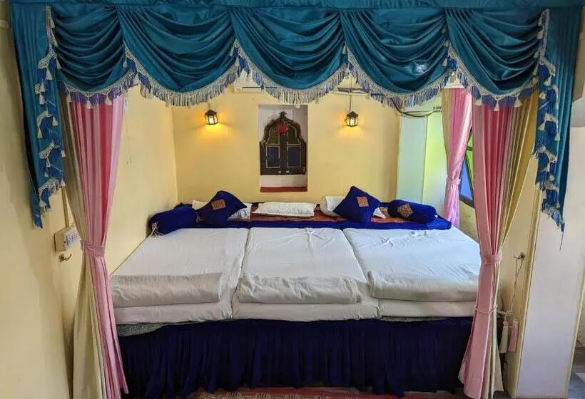 Perhehuone, Sadar Haveli Heritage