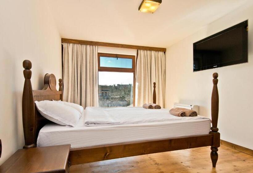 2ベッドルームアパートメント, The Lion's Residence