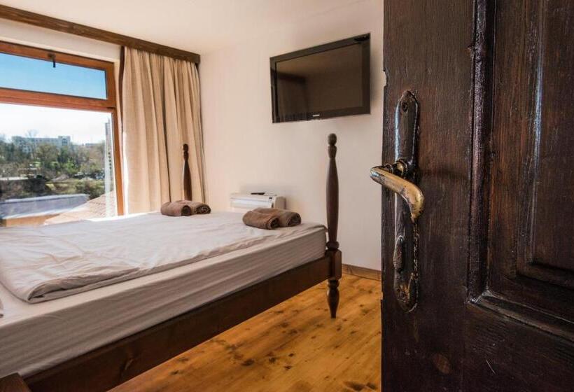 2ベッドルームアパートメント, The Lion's Residence