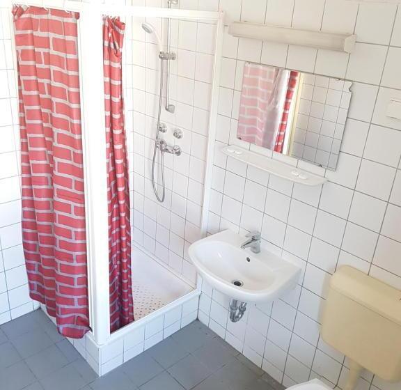 Standard 4-Bettzimmer mit Balkon, Sio Hostel