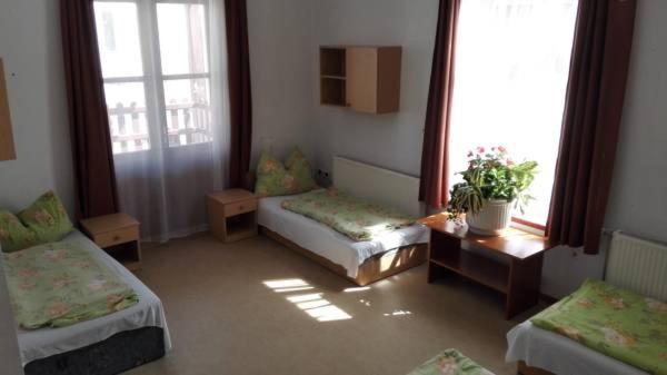 Standard 4-Bettzimmer mit Balkon, Sio Hostel
