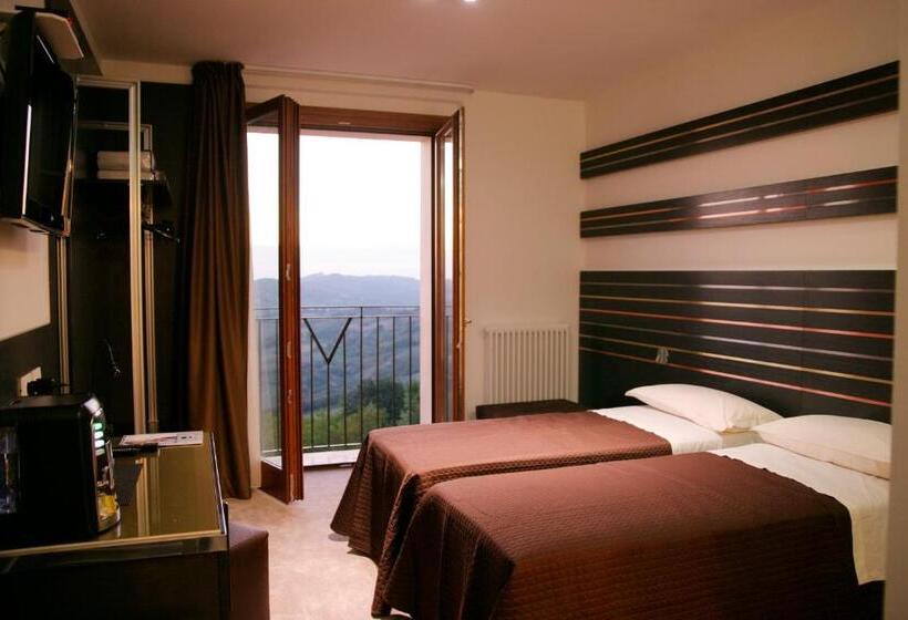 Номер Superior, Albergo Diffuso   Il Poggetto Tra Urbino & San Marino