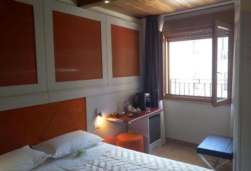 スーペリアールーム, Albergo Diffuso   Il Poggetto Tra Urbino & San Marino