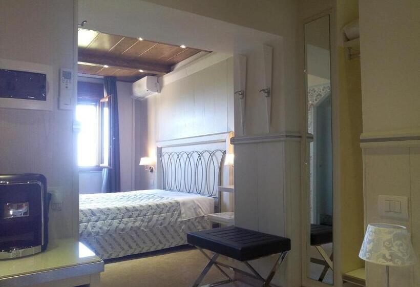 スーペリアールーム, Albergo Diffuso   Il Poggetto Tra Urbino & San Marino