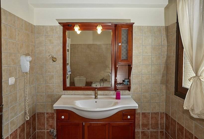 高级套房, Atrapos