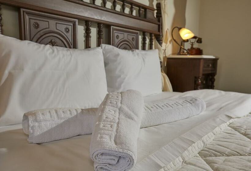 高级套房, Atrapos