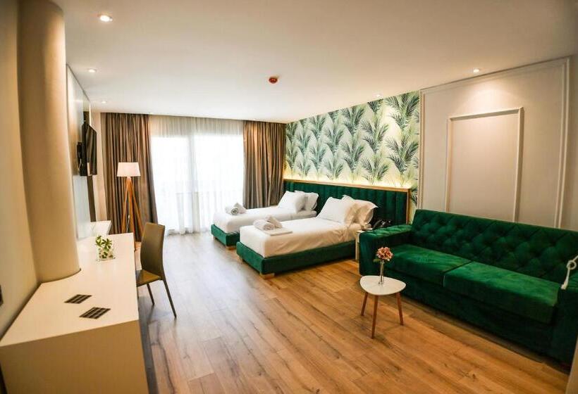 غرفة سوبيريور مطلة على المدينة, Iliad