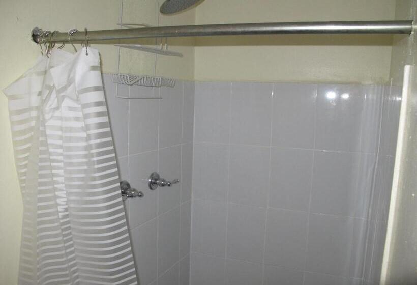 标准间, Waterfall Hostel