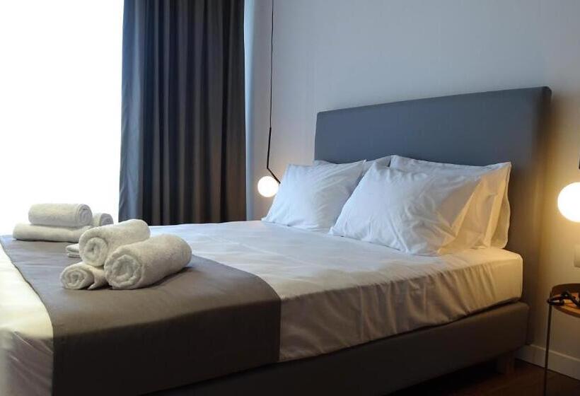 Номер Deluxe, Valmar