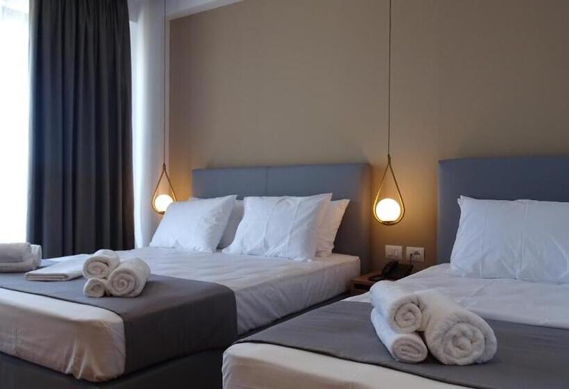 Трехместный Номер Deluxe, Valmar