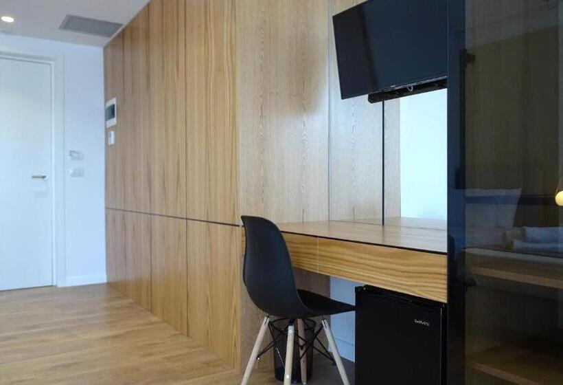 Трехместный Номер Deluxe, Valmar