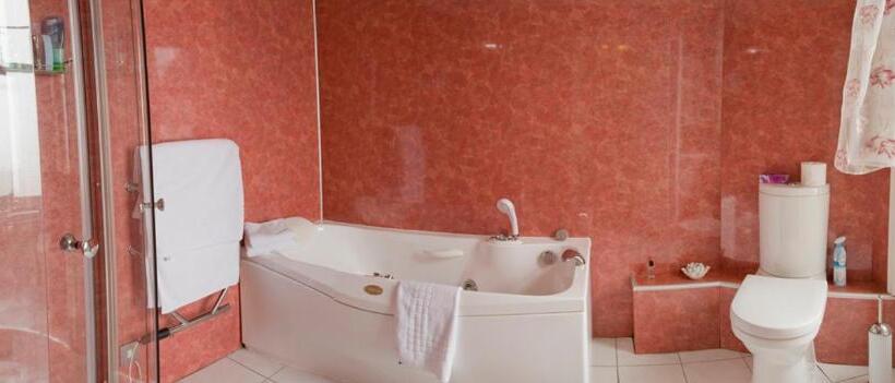 اتاق لوکس با چشمانداز دریا, Ards House