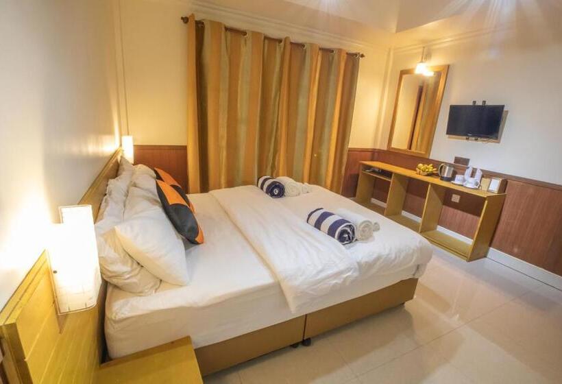 اتاق لوکس با چشم‌انداز دریا, Coral Beach Maldives