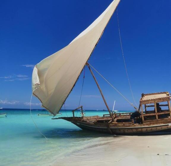 Standaardkamer met Kingsize Bed, Savi House Nungwi