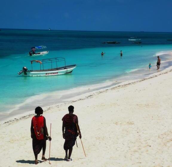 Superior Kamer met Kingsize Bed, Savi House Nungwi