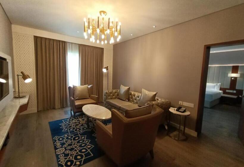 סוויטה אקזקיוטיב, Amaravathi