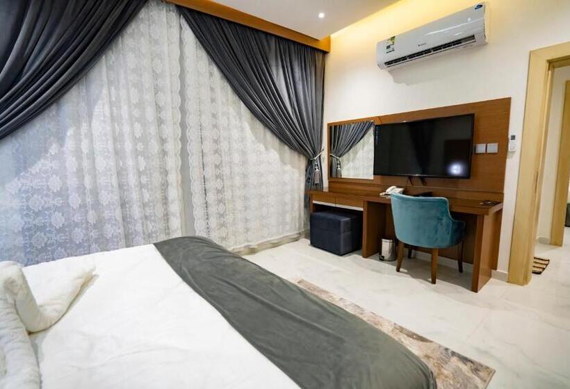 行政套房, Five Season