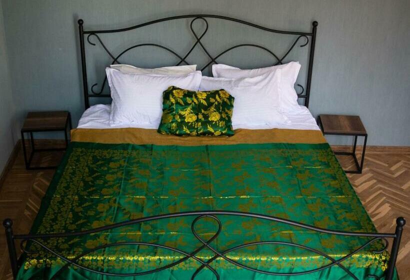 اتاق استاندارد با بالکن, Sunflower