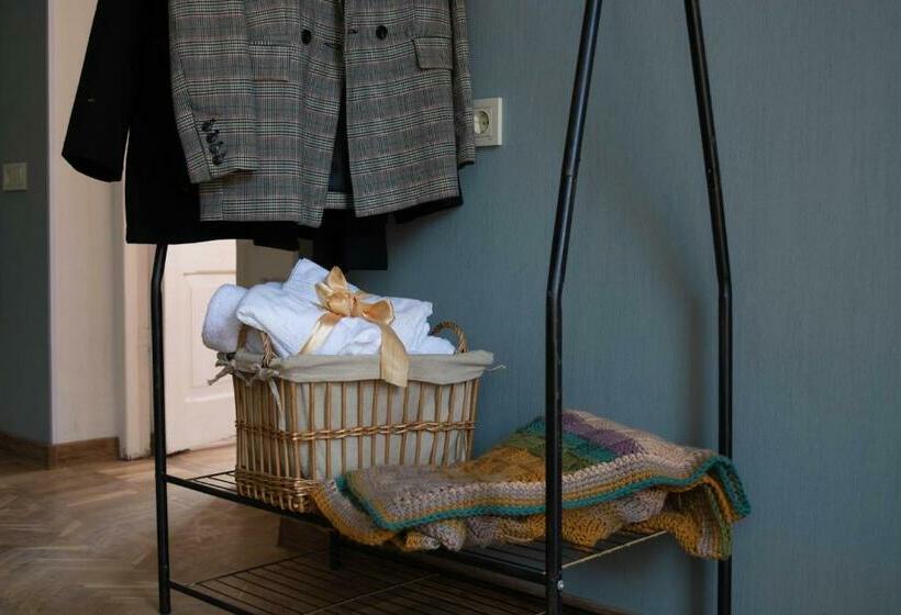 اتاق استاندارد با بالکن, Sunflower