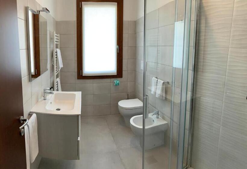 غرفة قياسية, Locanda L'officina