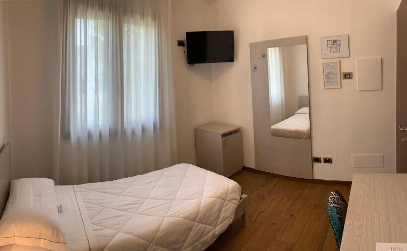 غرفة قياسية فردية, Locanda L'officina