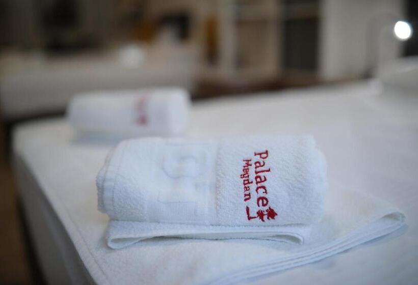 اتاق استاندارد چهار تخته, Palace Megdan