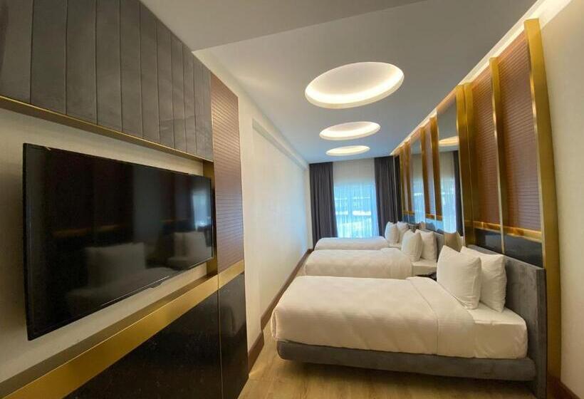 اتاق پریمیوم سه تخته, Henna Hotel Istanbul