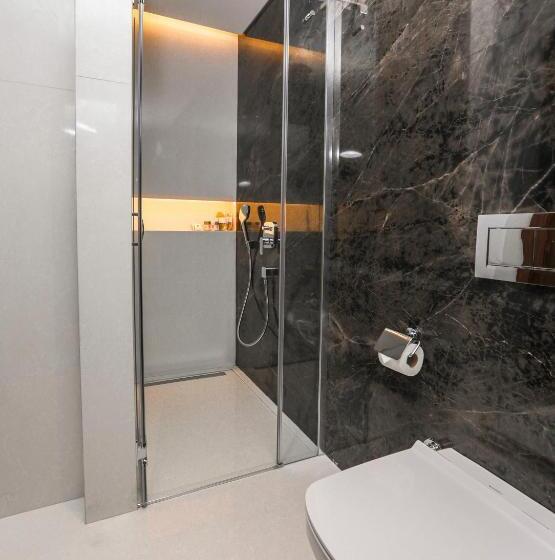 اتاق پریمیوم سه تخته, Henna Hotel Istanbul