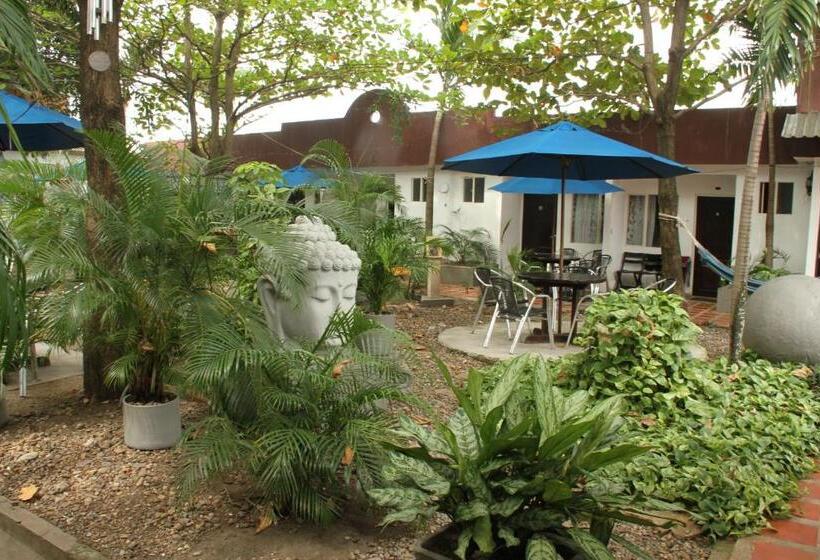 Трежместный Номер Economy, Boutique Budapez