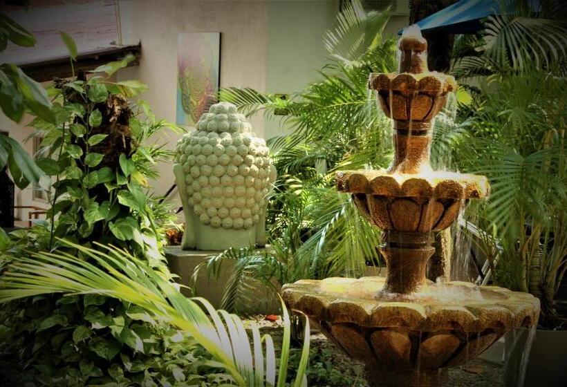 Номер Стандарт Трехместный, Boutique Budapez