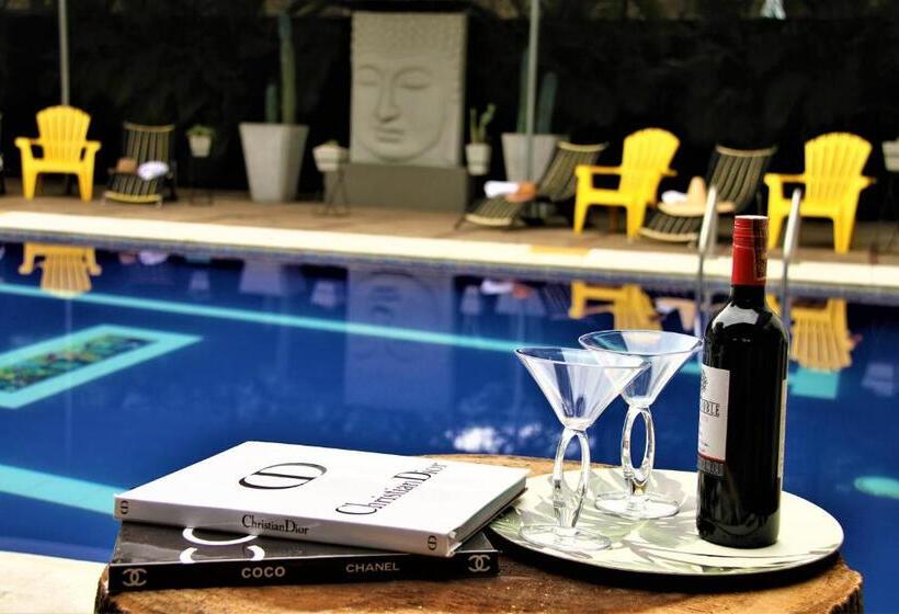 Четырехместный Номер Стандарт, Boutique Budapez